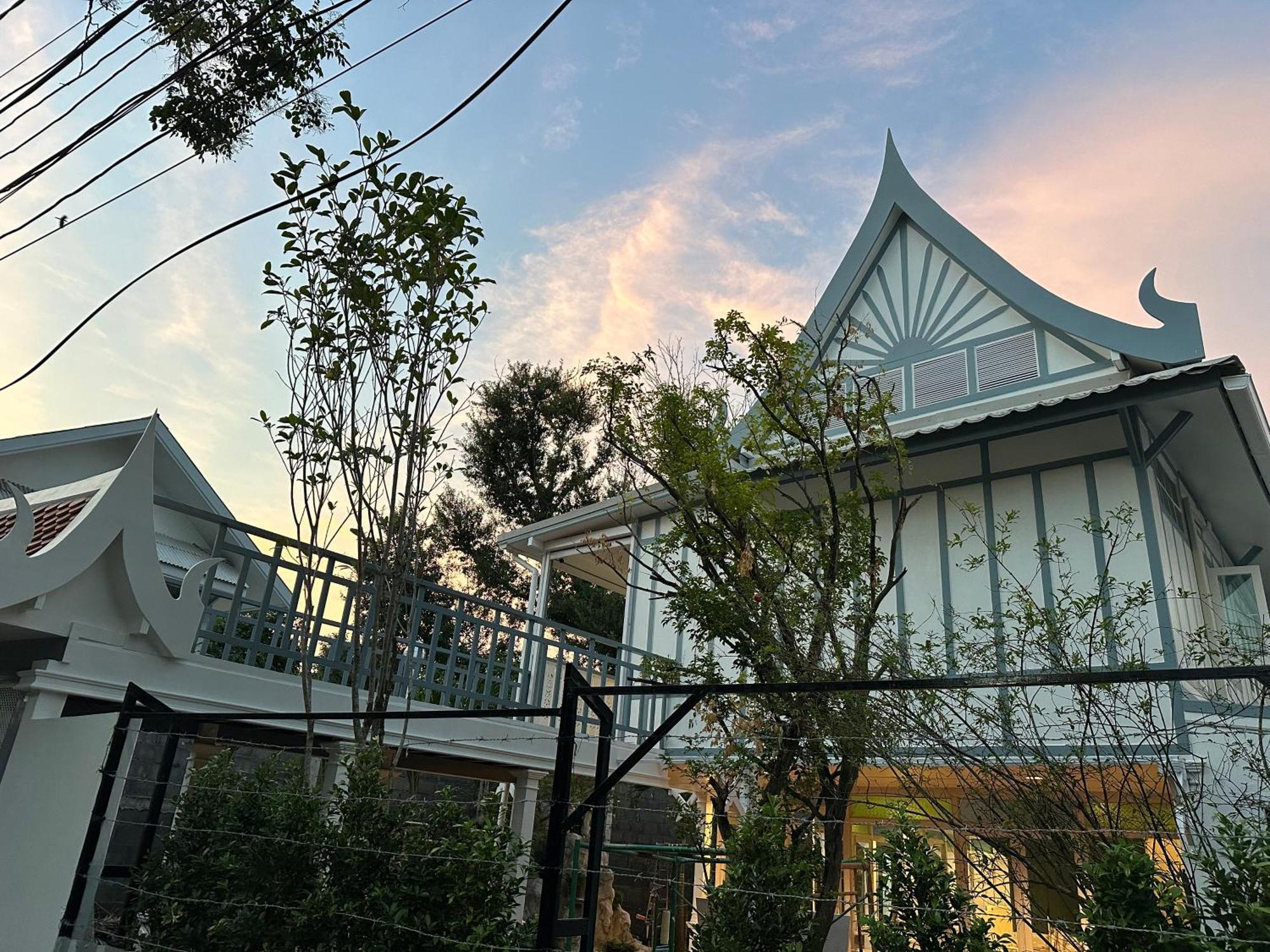 Hotel Baan Debtida Bangkok Zewnętrze zdjęcie