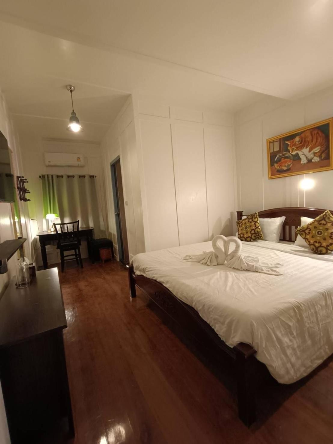 Hotel Baan Debtida Bangkok Zewnętrze zdjęcie