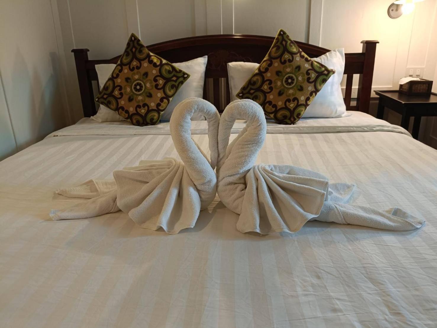 Hotel Baan Debtida Bangkok Zewnętrze zdjęcie