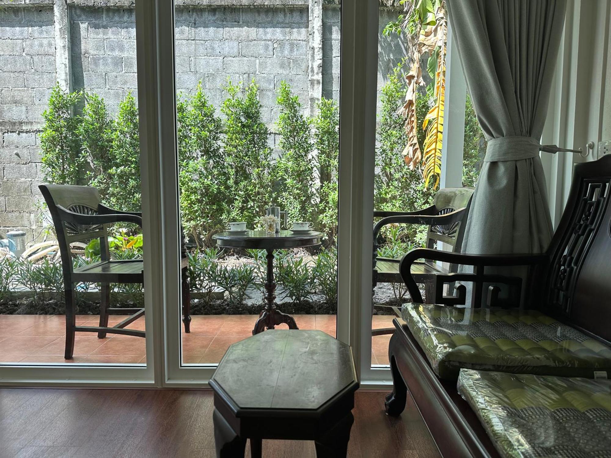Hotel Baan Debtida Bangkok Zewnętrze zdjęcie