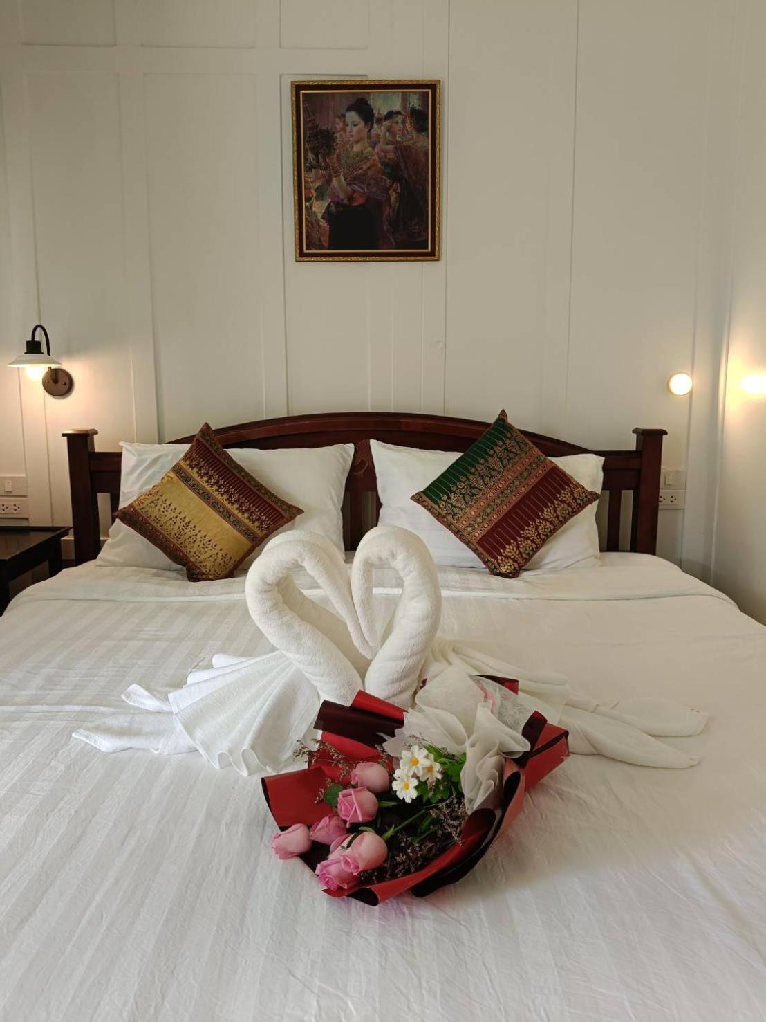 Hotel Baan Debtida Bangkok Zewnętrze zdjęcie