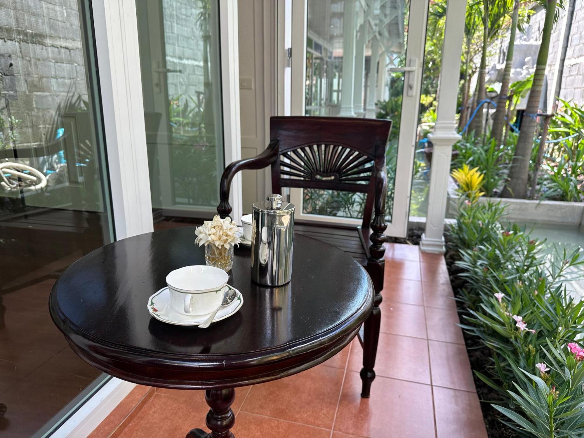 Hotel Baan Debtida Bangkok Zewnętrze zdjęcie